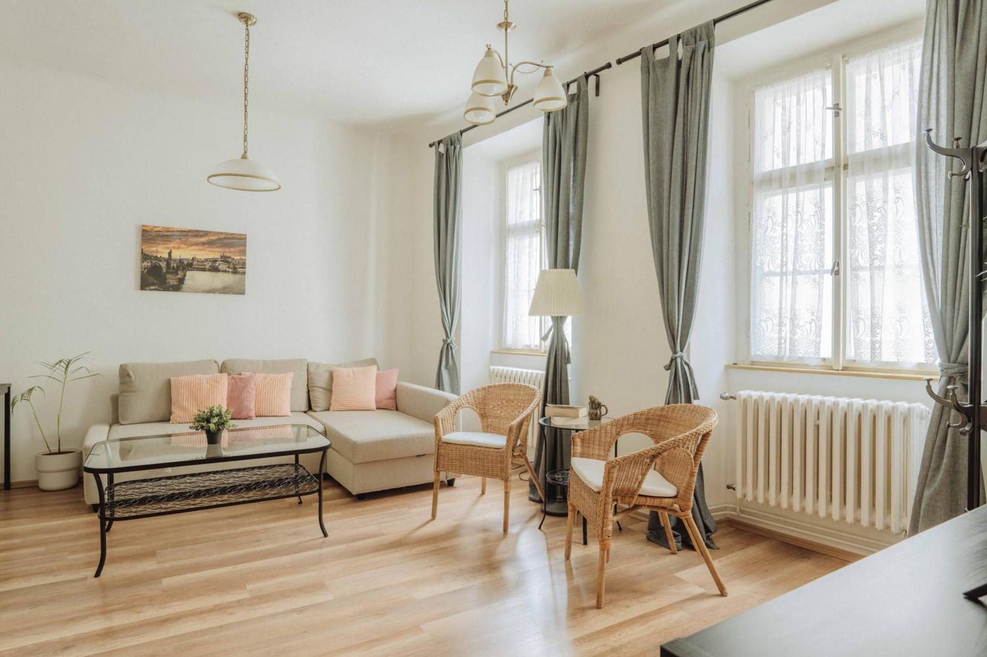 Central 3bd Old Town Square & Astronomical Clock 100 Metres Apartment Prague